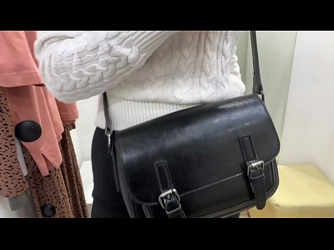 ❤️ Masturbazione publica di a ghjovana cagna FeralBerry cù un dildo in a sala di prove ❤ Super porn à co.marketapp.top ☑